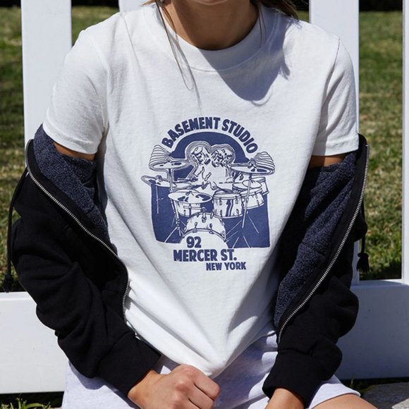 Brandy Melville Chloe Basement Studio T-Shirt - Picture 1 of 2